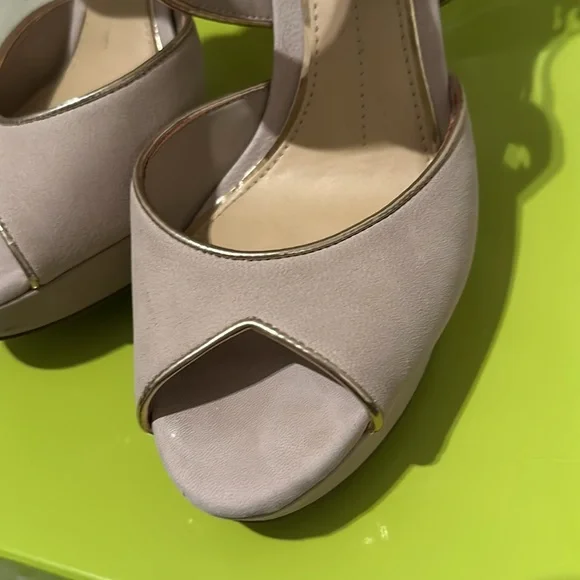 Gianni Bini Geordannah Platform Heeled Sandals Nude Taupe Rose Gold Womens 8 EUC - Picture 7 of 8